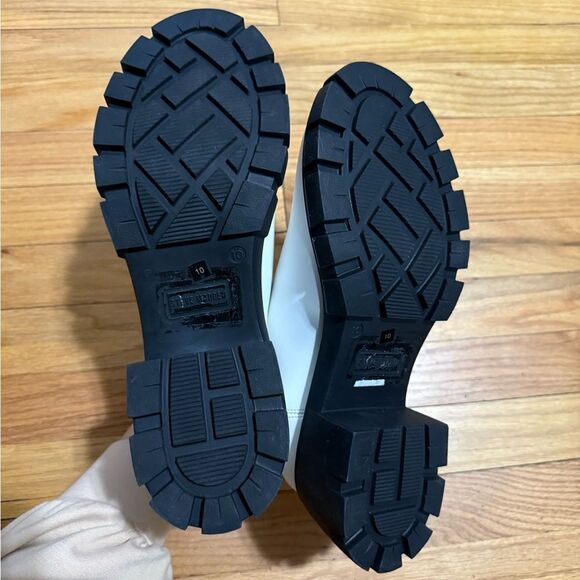 Steve Madden | Howler Chelsea Boot - Picture 8 of 8